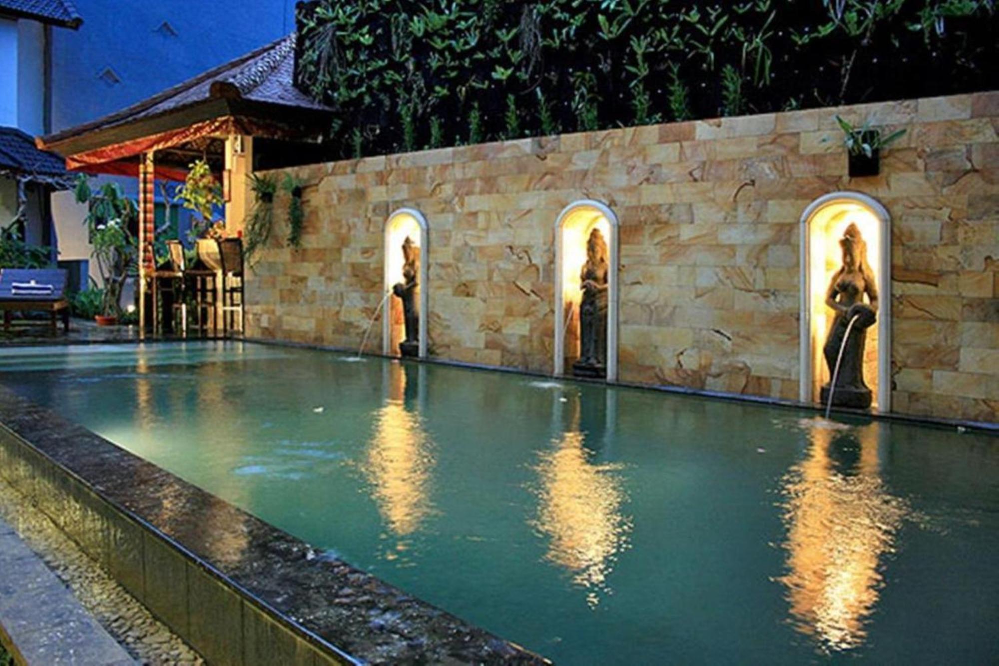 Taman Ayu Legian Hotel Exterior foto
